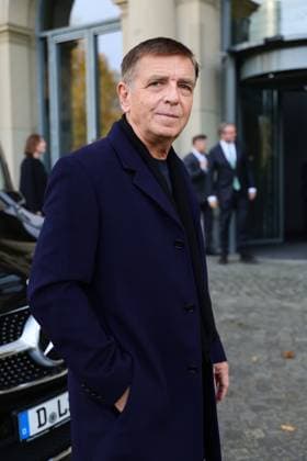 Presentation of the State Prize of the State of North Rhine-Westphalia to Andreas Gursky State Prize winner photographer Andreas Gursky on arrival Düsseldorf K21 Ständehaus NRW Germany
