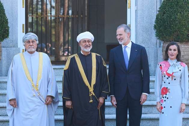04-11-2025 Oman Queen Letizia and King Felipe during a meeting with the Sultan of Oman, Haitham Bin Tariq, at Zarzuela palace in Madrid. No Spain Â  Copyright: xPPEx