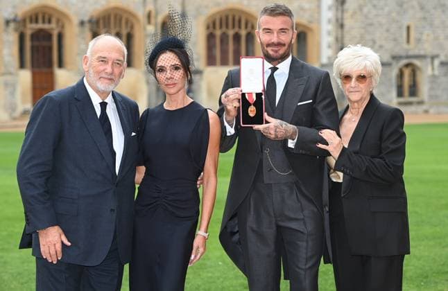 David Beckham is Knighted at Windsor Castle David Beckham is knighted by King Charles at Windsor Castle, Windsor, Berkshire, UK on the 4th November, 2025. Picture by Eddie Mulholland WPA-Pool Windsor Windsor Castle Berskshire United Kingdom 