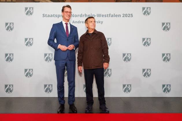 04 11 2025 Düsseldorf NRW Minister-President Hendrik Wüst awards the State Prize to photographer Andreas Gursky The laudatory speech will be given by Susann