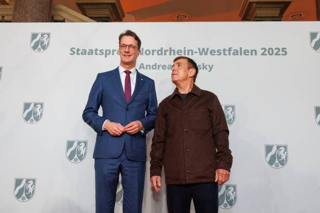 04 11 2025 Düsseldorf NRW Minister-President Hendrik Wüst awards the State Prize to photographer Andreas Gursky The laudatory speech will be given by Susann