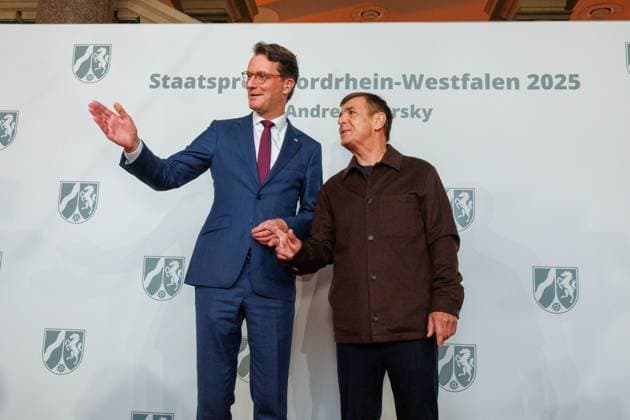 04 11 2025 Düsseldorf NRW Minister-President Hendrik Wüst awards the State Prize to photographer Andreas Gursky The laudatory speech will be given by Susann