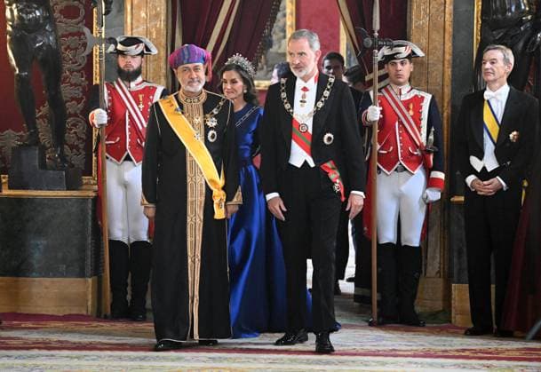 The King and Queen of Spain host a gala dinner in honor of the Sultan of Oman King Felipe and Queen Letizia, with the Sultan of Oman, Haitham Bin Tarik, during the gala dinner held in his honor at the Royal Palace, on November 4, 2025, in Madrid Spain ROYAL HOUSE GENTE José Madrid Madrid Madrid Spain  Copyright: xJosÃ xOlivax 7076907