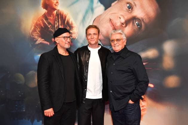 Benno Fuermann, Matthias Schweighoefer and Henry Huebchen at the Das Leben der Wuensche film premiere on 4 11 2025 at the Mathaeser Filmpalast in Munich Matthias Schweighoefers Das Leben der Wuensche film premiere in Munich