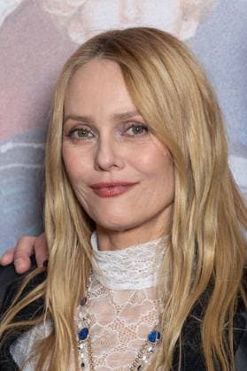 T as Pas Change Paris Film Premiere Vanessa Paradis attends T as Pas Changé Paris Film Premiere at Pathe Palace on November 04, 2025 in Paris, France. Photo by Nasser Berzane ABACAPRESS.COM Paris France  Copyright: xBerzanexNasser ABACAx