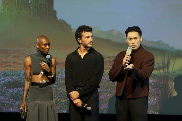 premiere of Wicked: Part II in Sao Paulo Sao Paulo (SP), 04 11 2025 - Cinema Wicked II SP British actress Cynthia Erivo (Elphaba), Jon M. Chu (director), actor Jonathan Bailey (Fiyero), during the premiere of Wicked: Part II, held at Suhai Music Hall in Sao Paulo on Tuesday, November 4, 2025. (Foto: Leco Viana Thenews2 imago images) premiere of Wicked: Part II in Sao Paulo  Copyright: xLecoxVianax
