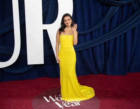 Entertainment Bilder des Tages Rachel Zegler arrives on the red carpet for the Glamour Women of the Year Awards on Tuesday, November 4, 2025 at The Plaza Hotel in New York City.  NYP20251104590 SERENAxXUxNING