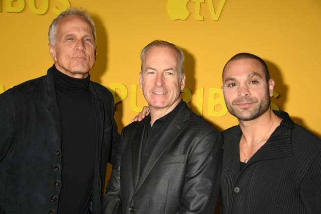 LOS ANGELES, CALIFORNIA - NOVEMBER 04: Patrick Fabian, Bob Odenkirk and Michael Mando at the Apple TV world premiere of Pluribus at DGA Theater Complex on November 04, 2025 in Los Angeles, California Copyright: xJeffreyxMayerx xMediaPunchx