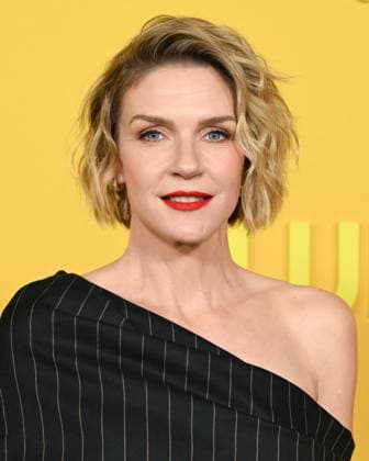 November 4, 2025, Hollywood, California, USA: RHEA SEEHORN attends the Red Carpet World Premiere Of Apple TV+ s Pluribus Hollywood USA - ZUMAb173 20251104_aap_b173_002 Copyright: xBillyxBennightx