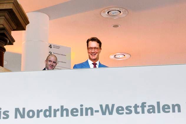 Hendrik Wüst at the presentation of the State Prize of North Rhine-Westphalia 2025 to photographer Andreas Gursky at K21 Düsseldorf, 04 11 2025 Foto:xO.xLangelx xFuturexImagex staatspreis_5106