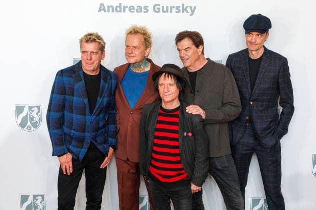 Die Toten Hosen at the award ceremony of the State Prize of North Rhine-Westphalia 2025 to photographer Andreas Gursky at K21 Düsseldorf, 04 11 2025 Foto:xO.xLangelx xFuturexImagex staatspreis_5118