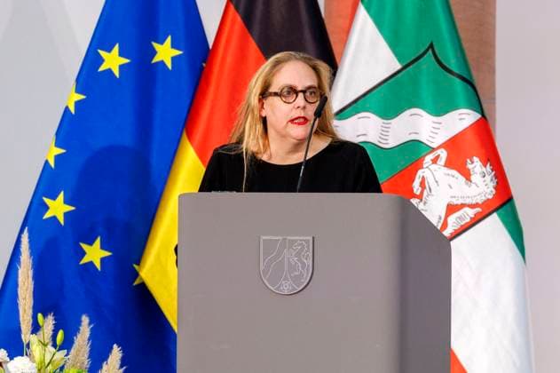 Susanne Pfeffer at the presentation of the State Prize of North Rhine-Westphalia 2025 to photographer Andreas Gursky at K21 Düsseldorf, 04 11 2025 Foto:xO.xLangelx xFuturexImagex staatspreis_5127