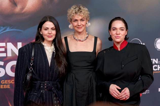 Ruby O Fee, Luise Heyer and Verena Altenberger at the premiere of the movie Das Leben der Wünsche at Mathäser Filmpalast Munich, 04 11 2025 Foto:xN.xKolinzx xFuturexImagex wuensche_5157