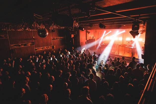 Grandbrothers live in Copenhagen, Denmark Copenhagen, Denmark. 04th, November 2025. The German-Swiss musical duo Grandbrothers performs a live concert at VEGA in Copenhagen. Denmark, Copenhagen  Copyright: xGonzalesxPhoto PeterxTroestx