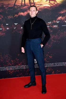 Liliom Lewald at the premiere of the ARD mini-series Schwarzes Gold in the Kuppelsaal Hanover, 04 11 2025 Foto:xC.xNiehausx xFuturexImagex gold_5106
