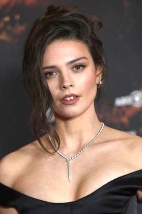Harriet Herbig Matten at the premiere of the ARD mini-series Schwarzes Gold in the Kuppelsaal Hanover, 04 11 2025 Foto:xC.xNiehausx xFuturexImagex gold_5148