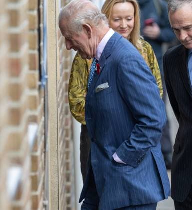 King Charles III visits veteran health care center in London LONDON, UNITED KINGDOM - NOVEMBER 5:&nbsp; King Charles III arrives at Chatfield Health Care in London, United Kingdom on November 5, 2025. King Charles’s visit to Chatfield. a center offering specialist health care to veterans, came ahead of Armistice Day anniversary. Ilyas Tayfun Salci Anadolu London United Kingdom. Editorial use only. Please get in touch for any other usage.  Copyright: x2025xAnadoluxIlyasxTayfunxSalcix