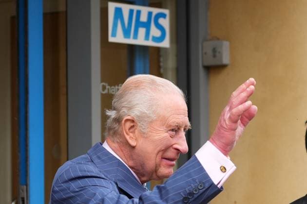 King Charles visits Chatfield Health Care in London, 05 November 2025 London, UK, 05 November 2025: Britain s King Charles III visits Chatfield Health Care to find out more about the services and bespoke support they provide to veterans in Battersea, London., Credit:Kirsty Wigglesworth Avalon London, United Kingdom  Copyright: xKirstyxWigglesworthx xAvalonx 1050485216