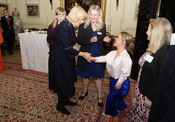 Community volunteering celebration Queen Camilla speaks to Ellie Simmonds, as she hosts members of the National Association of Care Catering (NACC), and representatives from Royal Voluntary Service (RVS) in a celebration of community volunteering during Meals on Wheels Week, at Clarence House in central London. Picture date: Wednesday November 5, 2025., Credit:Jordan Pettitt Avalon UK, London  Copyright: xJordanxPettittx xAvalonx 1050498314