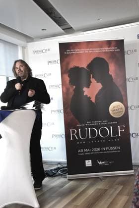 Benjamin Sahler Director, Festspielhaus Neuschwanstein Munich 05 11 2025 Press Club Munich Presentation Musical at Festspielhaus Neuschwanstein German premiere of RUDOLF Der letzte Kuss Fuessen Foto Muenchen