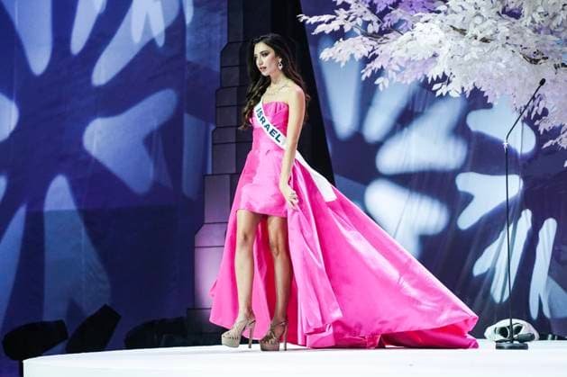 Miss Universe 2025 In Bangkok. Miss Israel Melanie Shiraz presents on stage during the official Miss Universe 2025 welcome event in Bangkok, Thailand, on November 5, 2025. Women representing 120 nations compete in the 74th edition of the Miss Universe pageant, which takes place in Thailand. Bangkok Thailand  Copyright: xAnusakxLaowilasx originalFilename: laowilas-notitle251105_npF5k.jpg