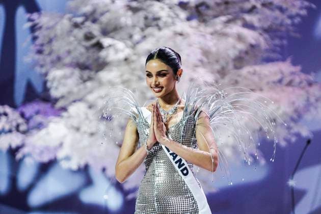 Miss Universe 2025 In Bangkok. Miss Thailand Praveenar Singh presents on stage during the official Miss Universe 2025 welcome event in Bangkok, Thailand, on November 5, 2025. Women representing 120 nations compete in the 74th edition of the Miss Universe pageant, which is held in Thailand. Bangkok Thailand  Copyright: xAnusakxLaowilasx originalFilename: laowilas-notitle251105_npuUe.jpg