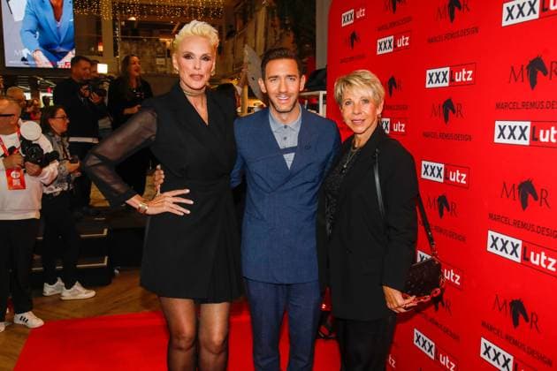 Marcel Remus presents his own bed linen collection at XXXLutz in Nuremberg Nuremberg, 0 11 2025 Marcel Remus with his mother Silke and Brigitte Nielsen at the presentation of the Marcel Remus bed linen collection at XXXLutz in Nuremberg Bavaria Copyright: xMatthiasxGränzdörferx