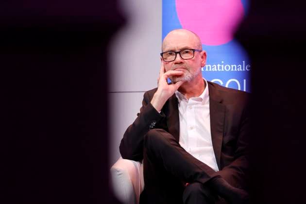 Author Simon Beckett at the Lit Cologne special event to present his new David Hunter crime thriller Knochenkälte at the Flora Cologne, 05 11 2025 NRW Germany Copyright: xChristophxHardtx