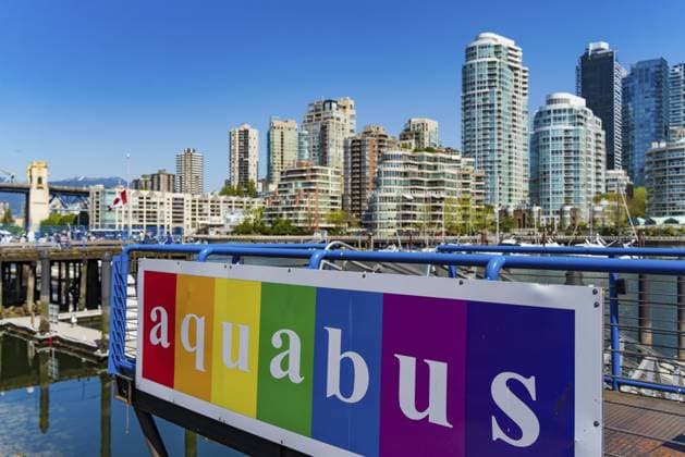 Aquabus, ein Transportdienst auf dem Wasser in Vancouver, Kanada Aquabus, a transportation service on water in Vancouver, Canada Copyright: imageBROKER ChunxJuxWu ibxiqx15476293.jpg