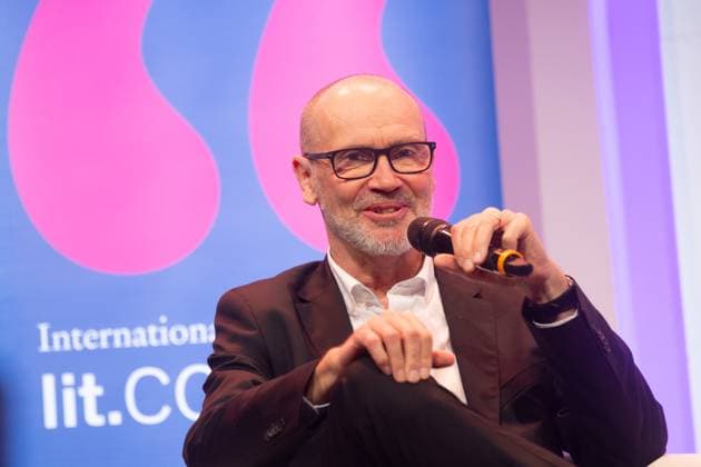 Lit.Cologne Special Edition Simon Beckett, an English author, is seen on the stage of Flora Hall in Cologne, Germany, on November 5, 2025, during the lit.cologne special edition Cologne Germany  Copyright: xYingxTangx originalFilename: tang-notitle251105_npI5d.jpg