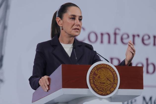 Mexico™s President Claudia Sheinbaum News Conference Mexico™s President Claudia Sheinbaum Pardo speaks during a briefing conference at National Palace. on November 5, 2025 in Mexico City, Mexico. Mexico City CDMX Mexico Copyright: xCarlosxSantiagox