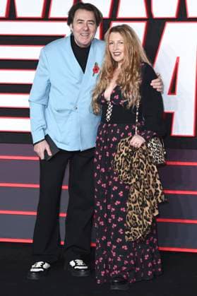 Jonathan Ross with wife Jane Goodman at the premiere of the movie The Running Man at the Odeon Luxe Leicester Square London, 05 11 2025 Foto:xS.xVasx xFuturexImagex running_5101