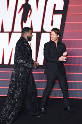 Colman Domingo and Glen Powell at the premiere of the movie The Running Man at the Odeon Luxe Leicester Square London, 05 11 2025 Foto:xS.xVasx xFuturexImagex running_5211