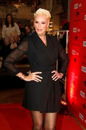 Brigitte Nielsen at the XXXLutz x Marcel Remus Collection Launch in the premium furniture and interior design store XXXLutz Nuremberg, 05 11 2025 Foto:xAgenturxWehnertx xGränzdörferx xFuturexImagex remus_5141