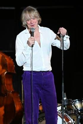 Helge Schneider live at a concert of his Ein Mann und seine Musik Tour in the Kuppelsaal Hanover, 05 11 2025 Foto:xR.xKeuntjex xFuturexImagex schneider_5113