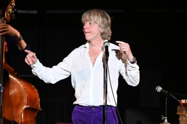 Helge Schneider live at a concert of his Ein Mann und seine Musik Tour in the Kuppelsaal Hanover, 05 11 2025 Foto:xR.xKeuntjex xFuturexImagex schneider_5116