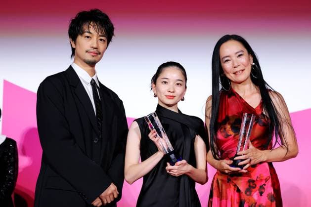 Takumi Saito, Momoko Fukuchi, Naomi Kawase, November 05, 2025 - Takumi Saito, Momoko Fukuchi, Naomi Kawase, speak after winning Award for Best Actress for the film Echoes of Motherhood during the 38th Tokyo International Film Festival. award ceremony, in Tokyo, Japan on November 05, 2025. aflo_309485272