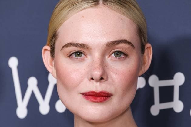 Los Angeles Premiere Of Neon s Sentimental Value American actress and singer Elle Fanning wearing a Fendi Couture dress and Cartier jewelry arrives at the Los Angeles Premiere Of Neon s Sentimental Value held at the DGA Theater Complex at The Directors Guild of America in Los Angeles, California, United States. DGA Theater Complex at The Directors Guild of America, Los Angeles, California, USA California United States  Copyright: xImagexPressxAgencyx originalFilename: collin-losangel251106_npReD.jpg