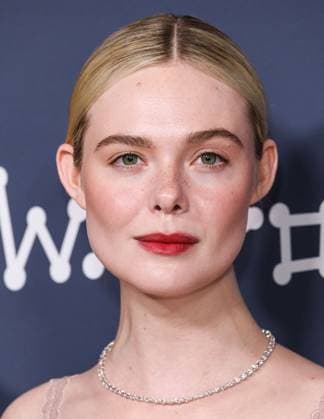 Los Angeles Premiere Of Neon s Sentimental Value American actress and singer Elle Fanning wearing a Fendi Couture dress and Cartier jewelry arrives at the Los Angeles Premiere Of Neon s Sentimental Value held at the DGA Theater Complex at The Directors Guild of America in Los Angeles, California, United States. DGA Theater Complex at The Directors Guild of America, Los Angeles, California, USA California United States  Copyright: xImagexPressxAgencyx originalFilename: collin-losangel251106_npFct.jpg