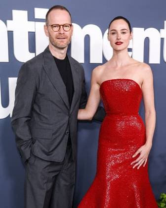 Los Angeles Premiere Of Neon s Sentimental Value Danish-Norwegian filmmaker Joachim Trier and Norwegian actress Renate Reinsve wearing a Schiaparelli FW25 Couture gown arrive at the Los Angeles Premiere Of Neon s Sentimental Value held at the DGA Theater Complex at The Directors Guild of America in Los Angeles, California, United States. DGA Theater Complex at The Directors Guild of America, Los Angeles, California, USA California United States  Copyright: xImagexPressxAgencyx originalFilename: collin-losangel251106_npkkF.jpg