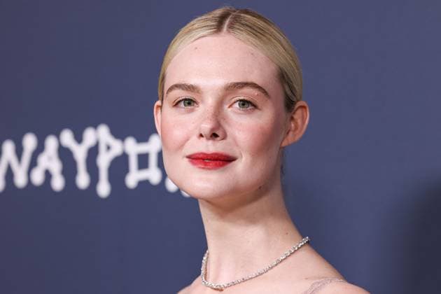 Los Angeles Premiere Of Neon s Sentimental Value American actress and singer Elle Fanning wearing a Fendi Couture dress and Cartier jewelry arrives at the Los Angeles Premiere Of Neon s Sentimental Value held at the DGA Theater Complex at The Directors Guild of America in Los Angeles, California, United States. DGA Theater Complex at The Directors Guild of America, Los Angeles, California, USA California United States  Copyright: xImagexPressxAgencyx originalFilename: collin-losangel251106_npOF7.jpg
