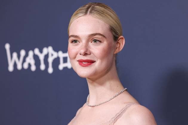 Los Angeles Premiere Of Neon s Sentimental Value American actress and singer Elle Fanning wearing a Fendi Couture dress and Cartier jewelry arrives at the Los Angeles Premiere Of Neon s Sentimental Value held at the DGA Theater Complex at The Directors Guild of America in Los Angeles, California, United States. DGA Theater Complex at The Directors Guild of America, Los Angeles, California, USA California United States  Copyright: xImagexPressxAgencyx originalFilename: collin-losangel251106_np5Fa.jpg