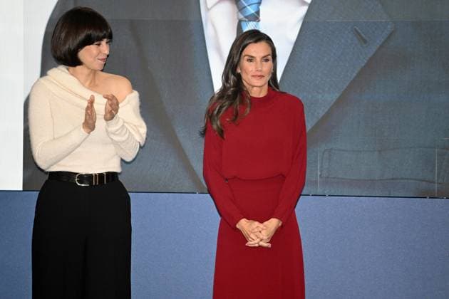 Queen Letizia presides over the National Innovation and Design Awards 2024 and 2025 Queen Letizia and the Minister of Science, Innovation and Universities, Diana Morant, preside over the presentation of the National Innovation and Design Awards 2024 and 2025, on November 6, 2025, in Madrid Spain These awards distinguish those individuals and entities that have made innovation an indispensable element in the development of their professional strategy and business growth INNOVATION AWARDS QUEEN LETIZIA ACTO 06 NOVEMBER 2025 José Madrid Madrid Spain  Copyright: xJosÃ xOlivax 7080229