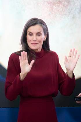 06-11-2025 Madrid Queen Letizia attended the national innovation and design awards 2024 and 2025 at the El Pardo palace in Madrid. No Spain Â  Copyright: xPPEx