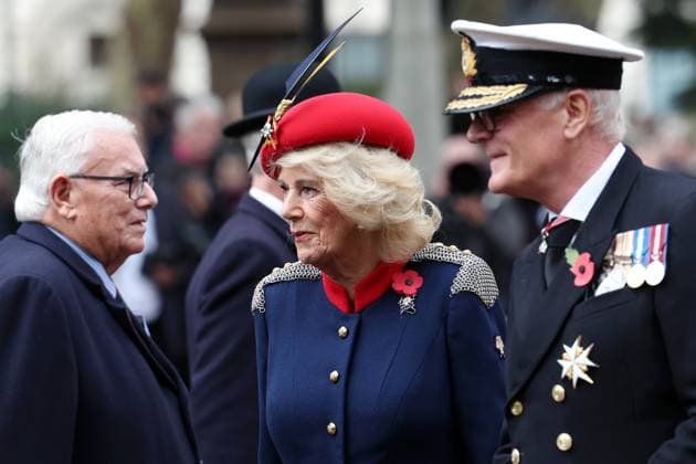Queen Camilla Attends The 97th Field Of Remembrance Queen Camilla (C) visits the 97th Field Of Remembrance at Westminster Abbey on November 06, 2025 in London, England. The Field of Remembrance has been held every November since 1928 when The Poppy Factory, of which Queen Camilla is Patron, brought a group of disabled veterans, a tray of poppies and a collecting tin to the grounds of St Margaret s Church at Westminster Abbey., Credit:Avalon.red Avalon United Kingdom, England, London, Westminster Abbey  Copyright: xAvalon.redx xAvalonx 1050721410