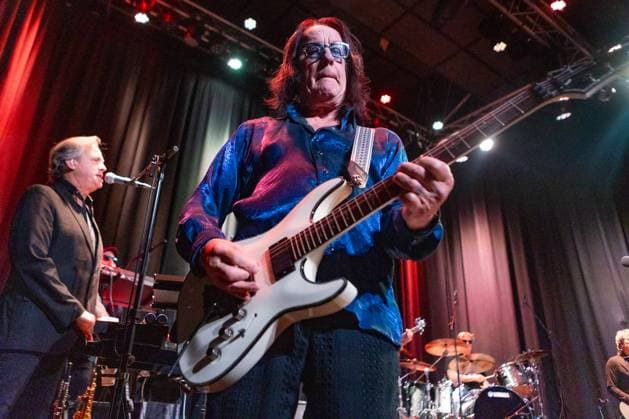 Todd Rundgren live in Oslo, Norway Oslo, Norway. 05th, November 2025. The American singer, songwriter and musician Todd Rundgren performs a live concert at Cosmopolite in Oslo. Norway, Oslo  Copyright: xGonzalesxPhoto Per-OttoxOppix