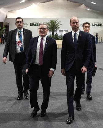 The Prince of Wales Attends COP30 06 11 2025. BelÃ m, Brazil. The Prince of Wales and British Prime Minister Sir Keir Starmer during the World Leaders Summit at COP30., Credit:Pete Maclaine Avalon Brazil, BelÃ m  Copyright: xPetexMaclainex xAvalonx 1050762313