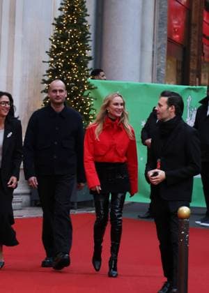 German actress and model Diane Kruger godmother inaugurates the launch of Christmas windows with New York colors at Printemps Haussmann from November 6, 2025 to January 4, 2026 in the 9th arrondissement of Paris, France, on November 6, 2025 Denis Guignebourg Bestimage Diane Kruger during the Le Printemps Launch of Christmas Windows Animations And Lights at Le Printemps, in Paris, France, on November 6, 2025 Paris France  Copyright: xDenisxGuignebourgx xBestimagexDenisxGuignebourgx xBestimagex