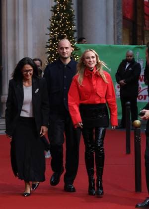 German actress and model Diane Kruger godmother inaugurates the launch of Christmas windows with New York colors at Printemps Haussmann from November 6, 2025 to January 4, 2026 in the 9th arrondissement of Paris, France, on November 6, 2025 Denis Guignebourg Bestimage Diane Kruger during the Le Printemps Launch of Christmas Windows Animations And Lights at Le Printemps, in Paris, France, on November 6, 2025 Paris France  Copyright: xDenisxGuignebourgx xBestimagexDenisxGuignebourgx xBestimagex