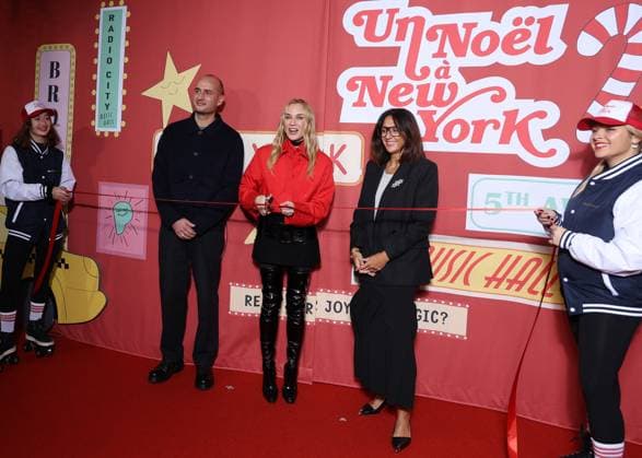 German actress and model Diane Kruger, godmother of Le Printemps Haussmann, accompanied by Laëtitia Henry, General Manager of Le Printemps Haussmann, and Jean Gasnier, General Marketing Manager of Le Printemps, inaugurates the launch of Le Printemps Haussmanns New York-colored Christmas windows from November 6, 2025 to January 4, 2026 in the 9th arrondissement of Paris, France, November 6, 2025 Denis Guignebourg Bestimage Diane Kruger during the Le Printemps Launch of Christmas Windows Animations And Lights at Le Printemps, in Paris, France, on November 6, 2025 Paris France Copyright: xDenisxGuignebourgx xBestimagexDenisxGuignebourgx xBestimagex